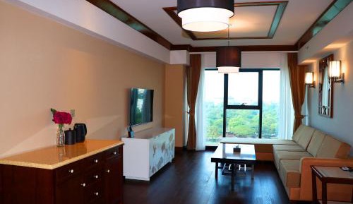 Two Bedroom with Lake View
