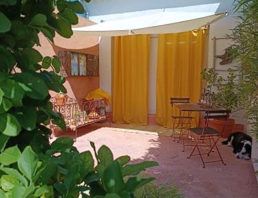 Deluxe Double Room with Shower