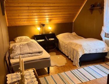 Double or Twin Room with Shared Bathroom