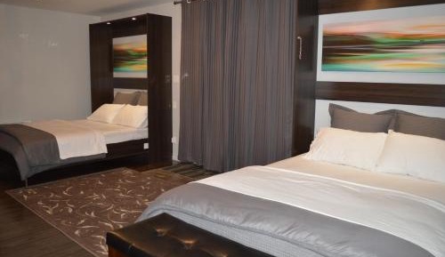 Quadruple Room with Private Bathroom