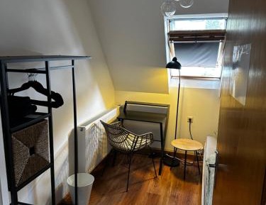 Single Room with Shared Bathroom