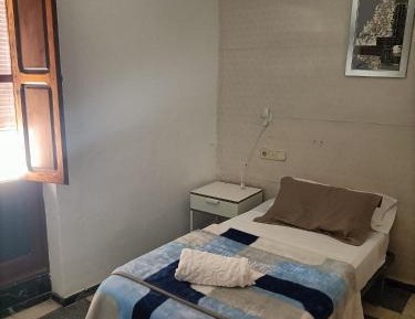 Economy Single Room
