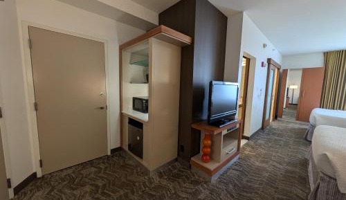 Studio King Room with Sofa Bed - Top Floor/Hearing Accessible
