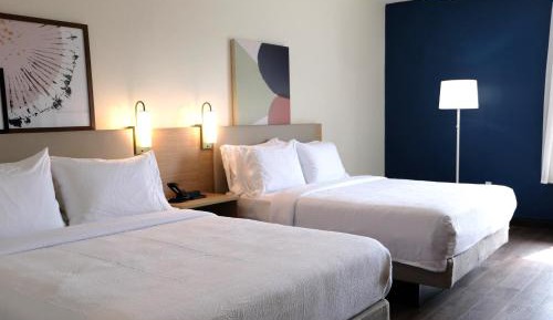 Queen Room with Two Queen Beds