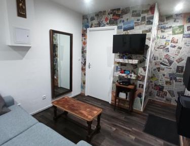 One-Bedroom House