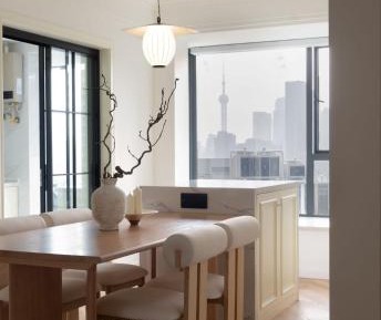 Three-Bedroom Apartment - High Floor