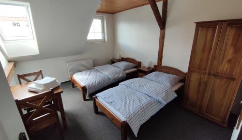Twin Room with Shower