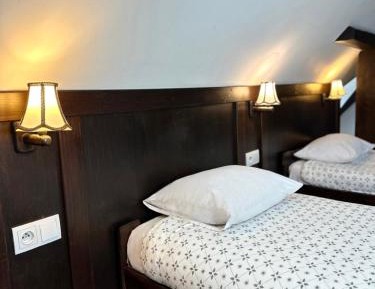 Quadruple Room with Private Bathroom