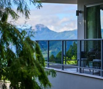 Twin Room with Mountain View
