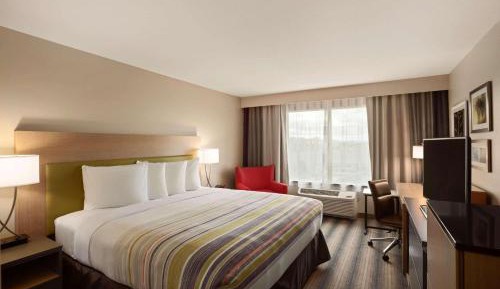 King Room - Accessible/Non-Smoking
