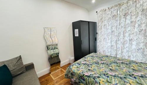Double Room with Shared Bathroom