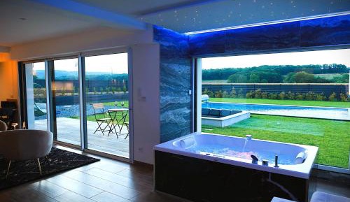 One-Bedroom Villa