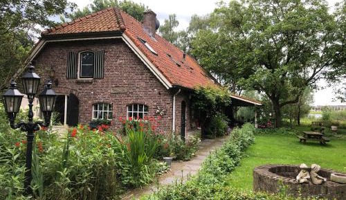 Apartment with Lake View