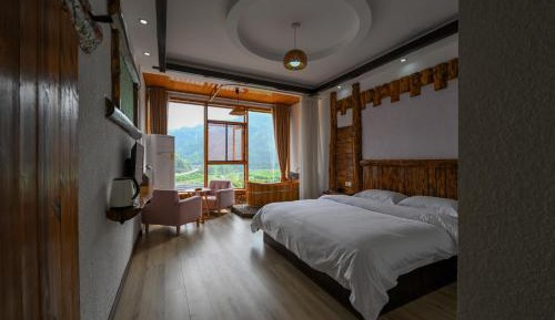 Deluxe Double Room with Bath