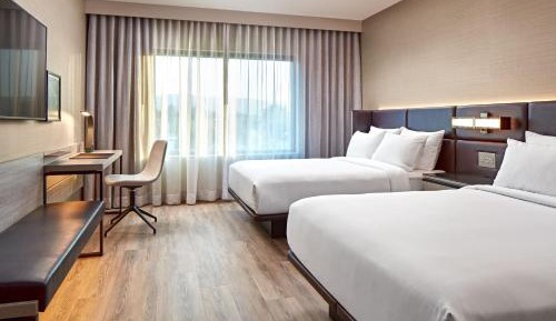 Queen Room with Two Queen Beds and Mountain View