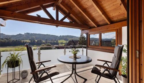 Superior One-Bedroom Apartment with Balcony