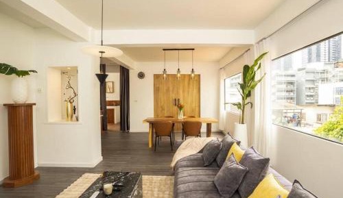 Penthouse Apartment