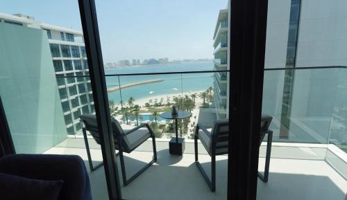 Two-Bedroom Apartment with Balcony and Sea View