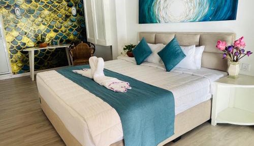 Queen Room with Sea View
