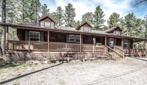 Four-Bedroom Holiday Home