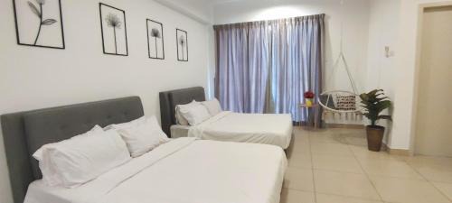 Studio Apartment with Balcony