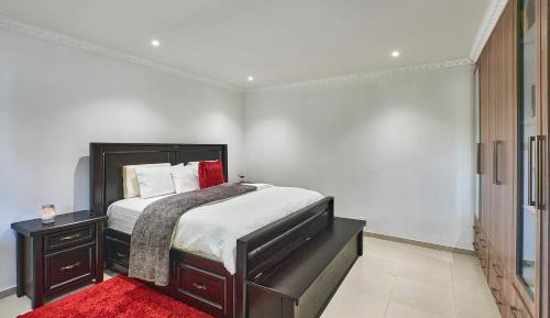 Family Two-Bedroom Apartment with View