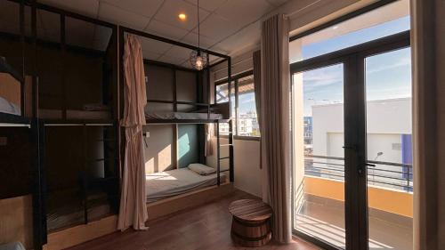 6-Bed Mixed Dormitory Room