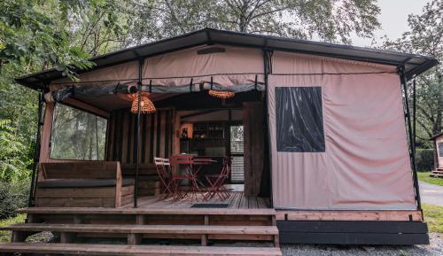 One-Bedroom Bungalow