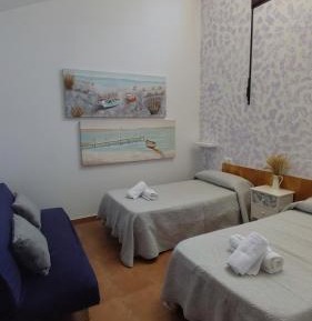 Twin Room with Shared Bathroom