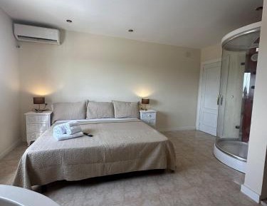Double Room with Spa Bath