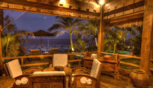Villa - Beach Front