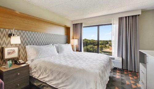 Standard King Room