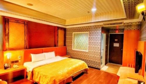 Queen Room with shower