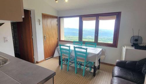 Apartment (4 Adults)