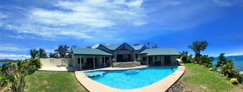 Three-Bedroom Villa with Ocean View