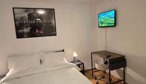 Deluxe Suite