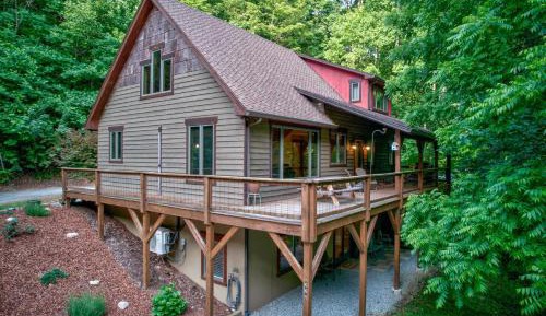 Four-Bedroom Holiday Home