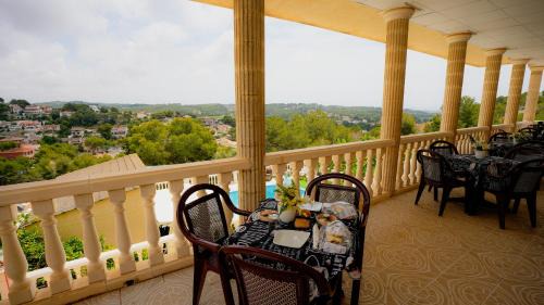 Suite with Pool View