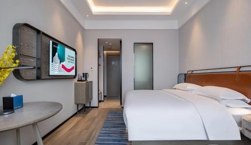 Deluxe Queen Room