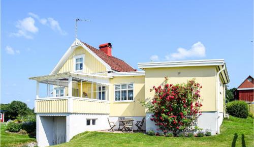 Two-Bedroom Holiday Home