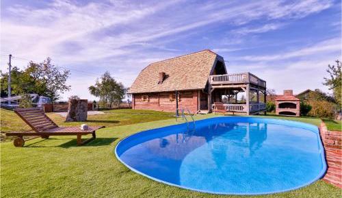Three-Bedroom Holiday Home 
