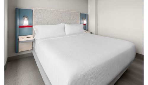 Standard King Room