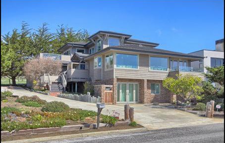 Five-Bedroom Holiday Home
