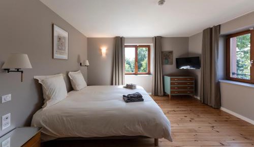 Deluxe Double Room with Shower