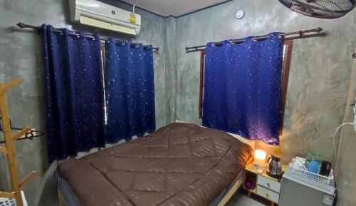 Queen Room with Garden View