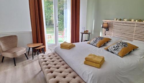 Large Double Room