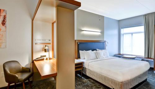 King Studio with Sofa Bed