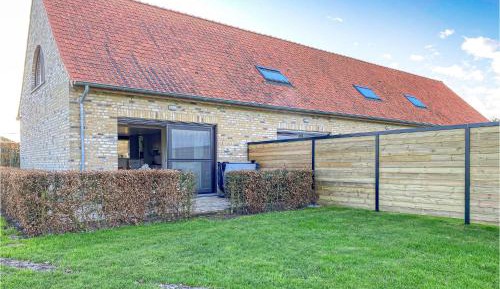 One-Bedroom Holiday Home