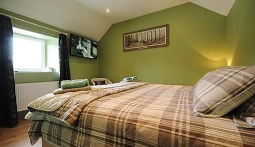Double or Twin Room with Private Bathroom