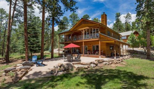 Five-Bedroom Holiday Home